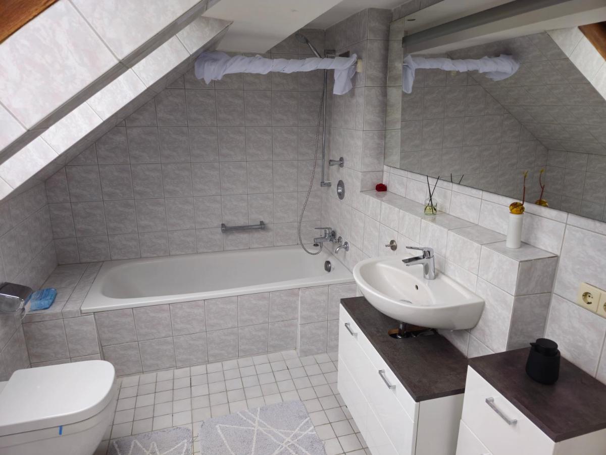 Sauna - Massage -Bodensee-Cinema Feeling- Home Sharing - Parking - Kueche Radolfzell am Bodensee Extérieur photo