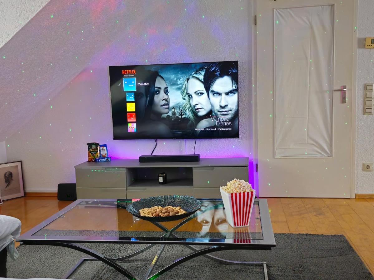 Sauna - Massage -Bodensee-Cinema Feeling- Home Sharing - Parking - Kueche Radolfzell am Bodensee Extérieur photo